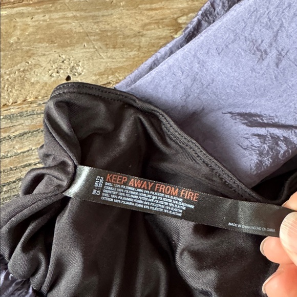 Free People Movement The Way Home short in deep blue EUC size M - Picture 7 of 7